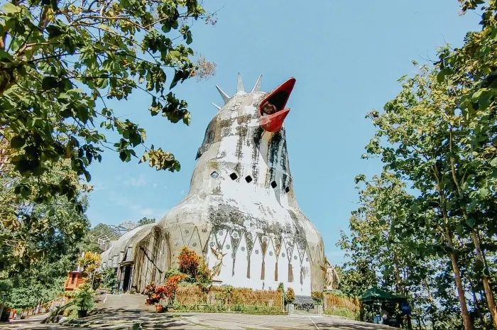 Bukit Rhema Gereja Ayam, Objek Wisata Alam & Religi di Magelang